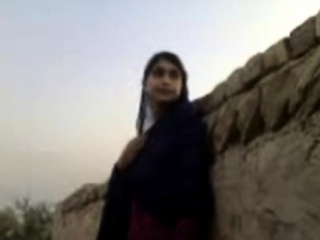 Free Mobile Porn Videos - Pakistani Village Girl Fucking Hiding ...